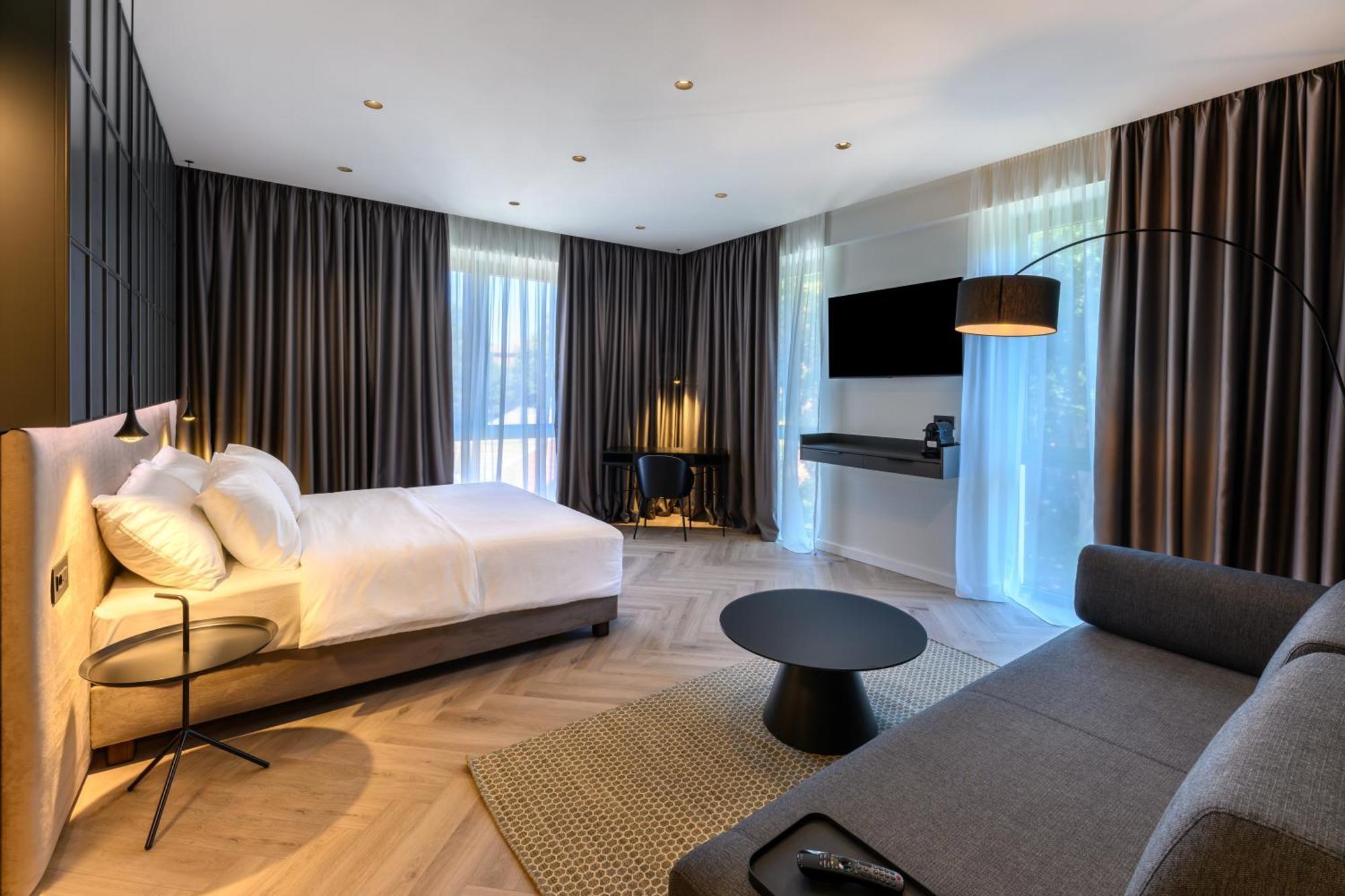 Luna Residence Villa Timisoara Esterno foto